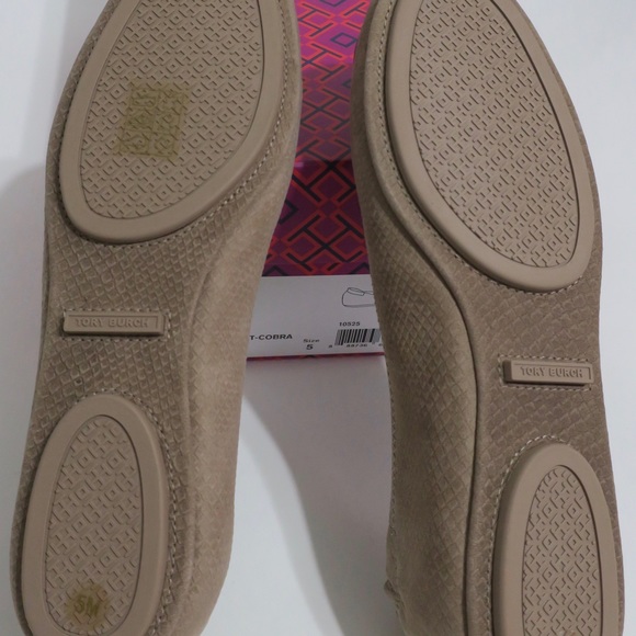 Tory Burch Minnie Travel Logo Ballet Flat - Picture 7 of 8